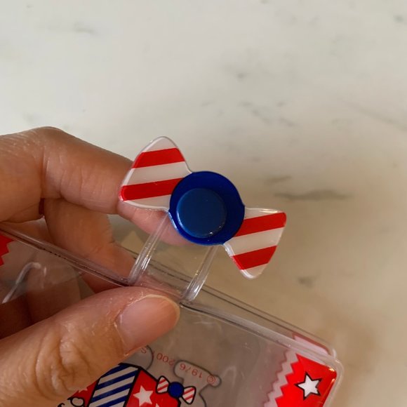 Vintage Hello Kitty mini bandaid kit from 2001 - Picture 8 of 8